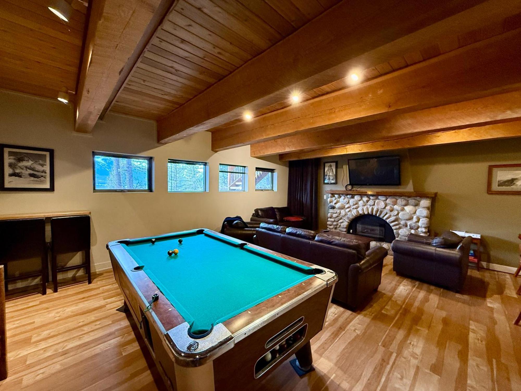 Canmore Alpine Hostel - Alpine Club Of Canada Exterior photo