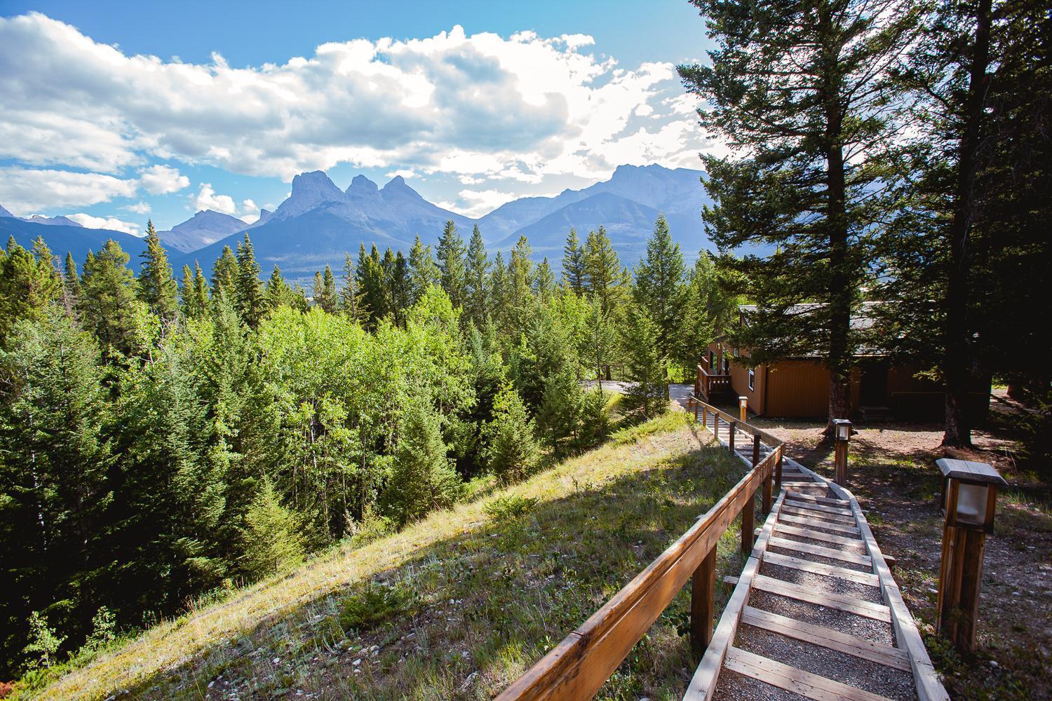 Canmore Alpine Hostel - Alpine Club Of Canada Exterior photo